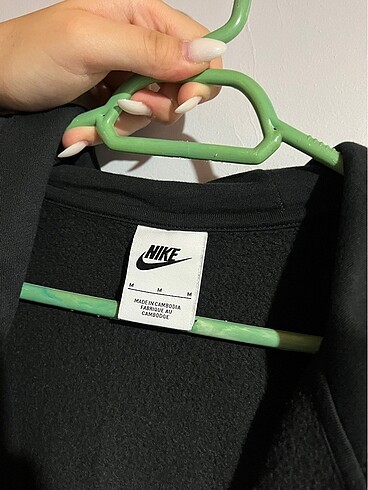 m Beden siyah Renk orijinal nike siyah ceket