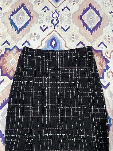Kışlık mini yırtmaçlı etek