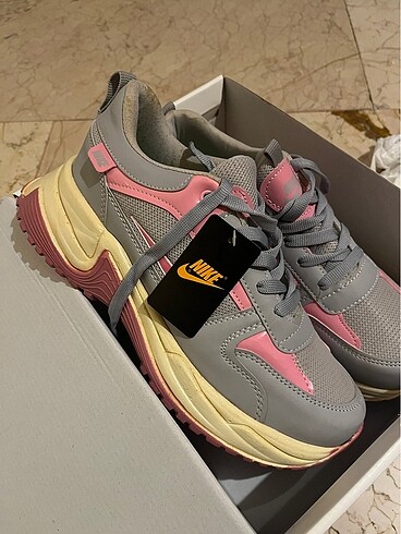 Original nike spor ayakkabı