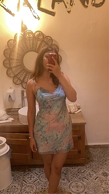 Bershka Elbise