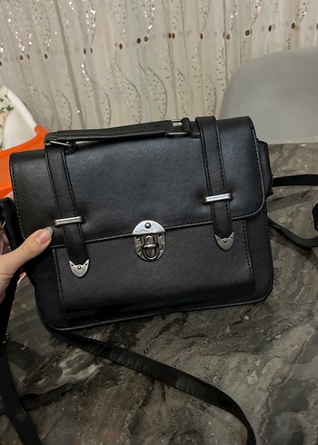 Tokalı Siyah Deri kadın  Çantası - Görsel 2