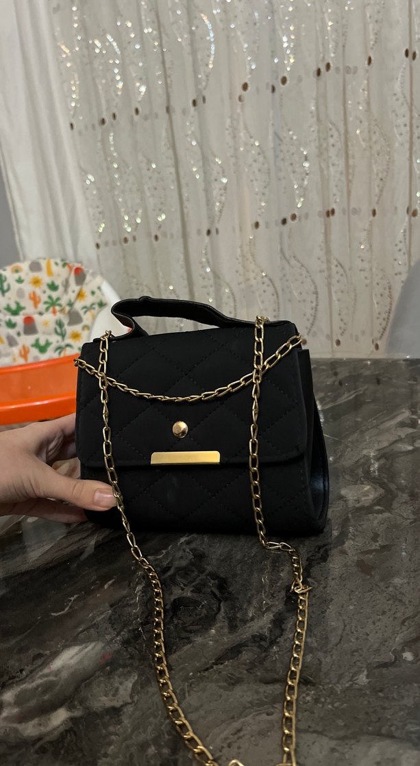 Zincir Detaylı Siyah Kadın Deri Çanta - Görsel 3