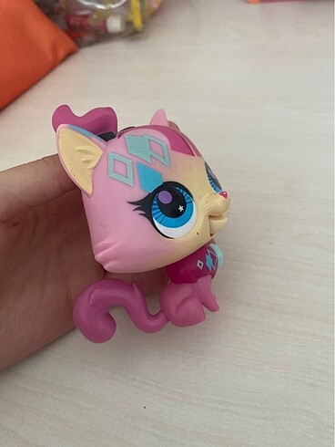  Littlest Pet Shop sing a song kitty