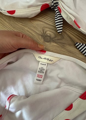 Kırmızı Puantiyeli Bağcıklı Bikini - Görsel 3