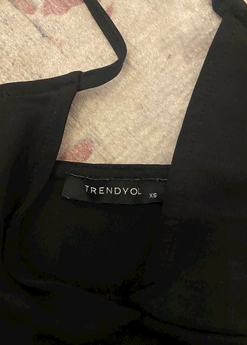 Siyah V Yakalı İnce Askılı Büstiyer - Görsel 3