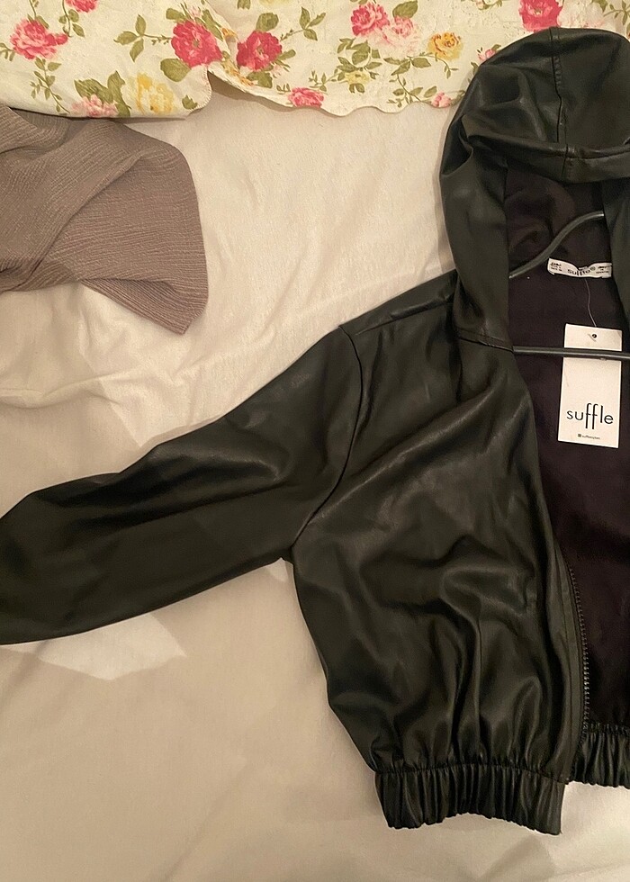 Deri crop ceket - Görsel 2