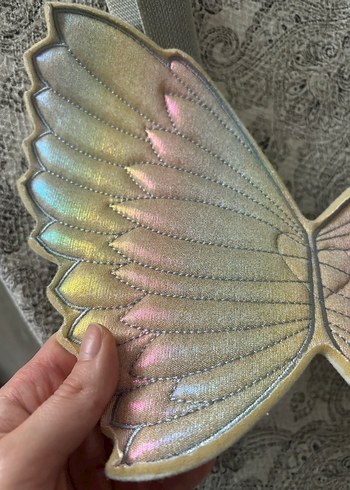 Gri Nakışlı Kelebek Kanatlı Kız Aksesuarı - Görsel 3