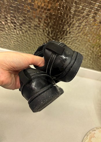 Erkek Çocuk Siyah Cırtlı Spor Ayakkabı - Görsel 4