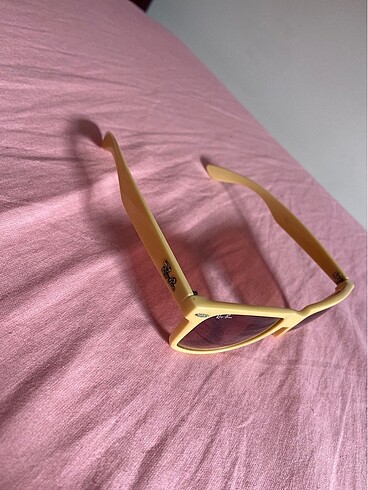 Beden Rayban güneş gözlüğü