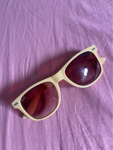 Rayban güneş gözlüğü