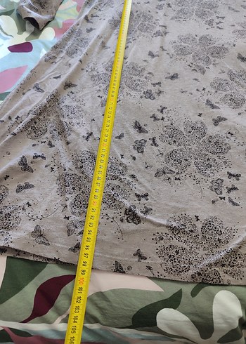 Uzun Kollu Desenli Bej gecelik - Görsel 3