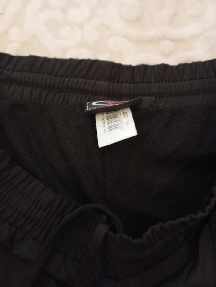 siyah eşofman paraşüt kumaş - Görsel 2