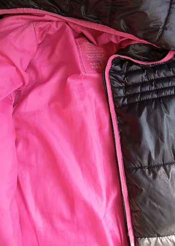 Siyah Kapüşonlu Kız Çocuk Kışlık Mont - Görsel 5