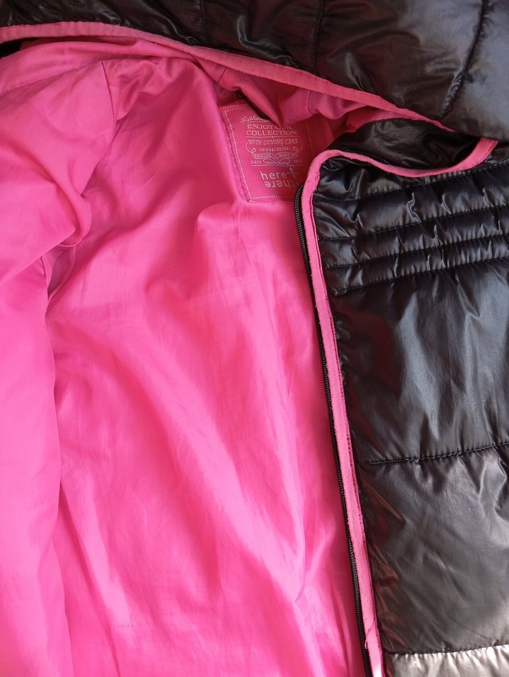 Siyah Kapüşonlu Kız Çocuk Kışlık Mont - Görsel 5