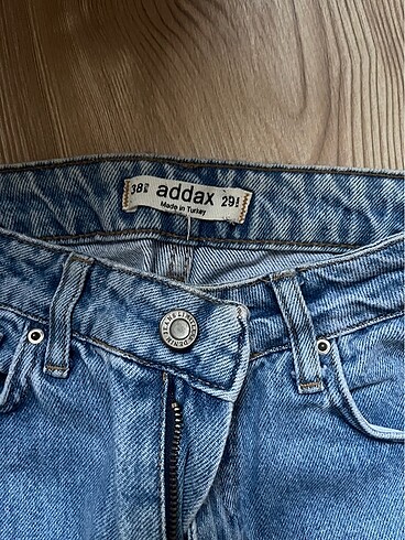 29 Beden addax yırtık mom jeans