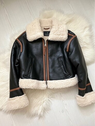 stradivarius kürklü ceket
