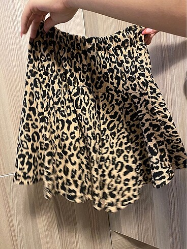 Mini leoparlı etek