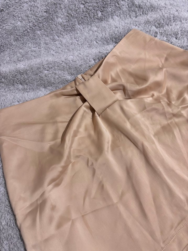 Bej Saten Mini Etek - Görsel 2