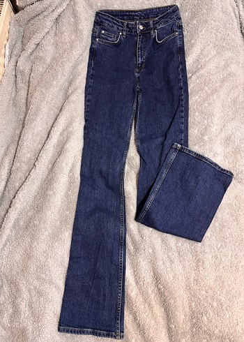 Kadın Lacivert Regular Fit İpanyol Paça Kot Pantolon - Görsel 2