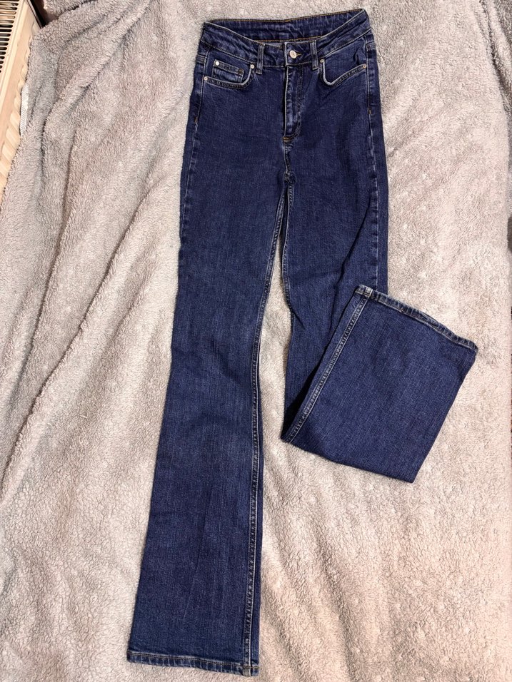 Kadın Lacivert Regular Fit İpanyol Paça Kot Pantolon - Görsel 2