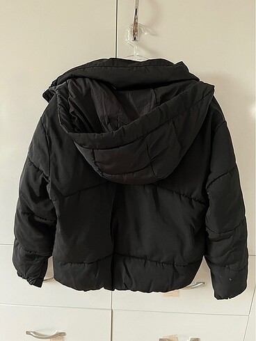 xs Beden pull and bear şişme mont