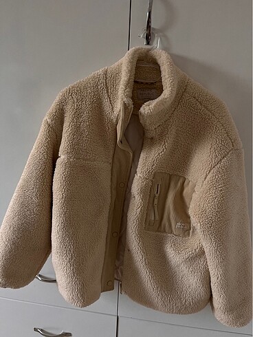 Pull and Bear pull and bear peluş mont