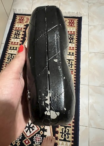 Beden Siyah Kapitone Kadın Gözlük Kutusu