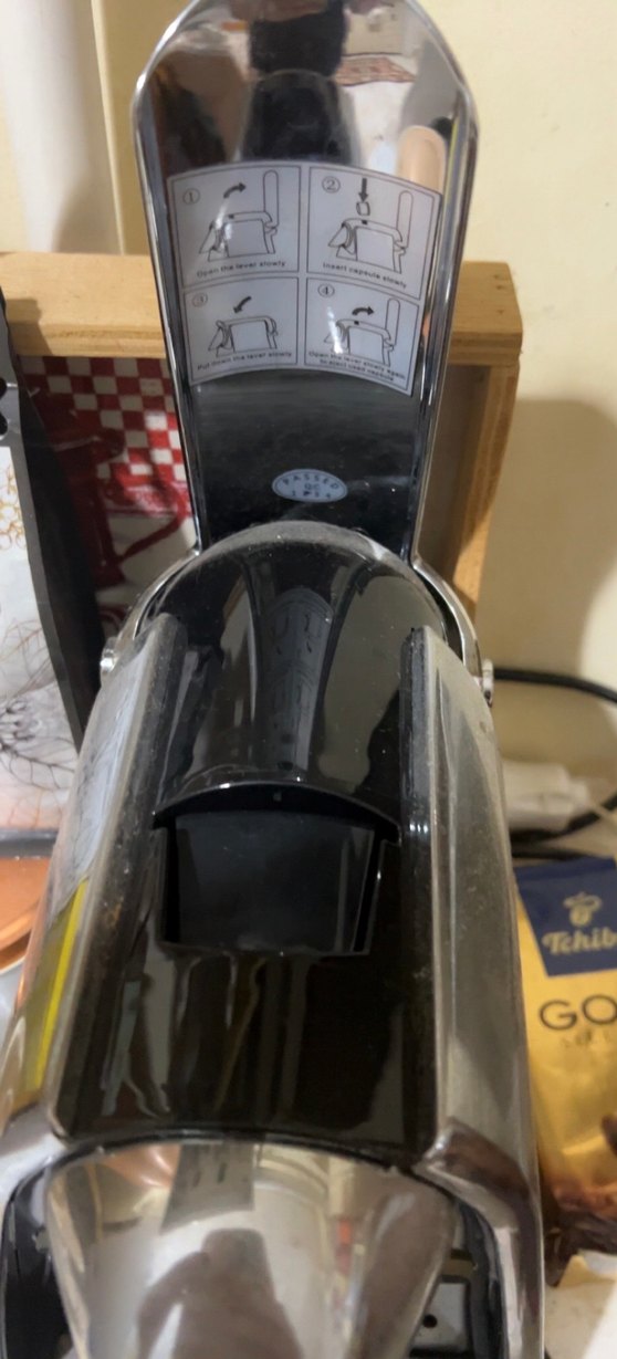 Kahve Makinesi Kahverengi ve Koyu Tonlarda kapsül kahve - Görsel 2