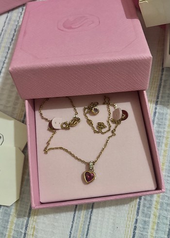 swarovski Swaroskı taşlı Altın Renkli Mini Kalp Kolye