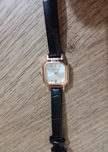 Klasik Siyah Kadın Kol Saati - Görsel 2