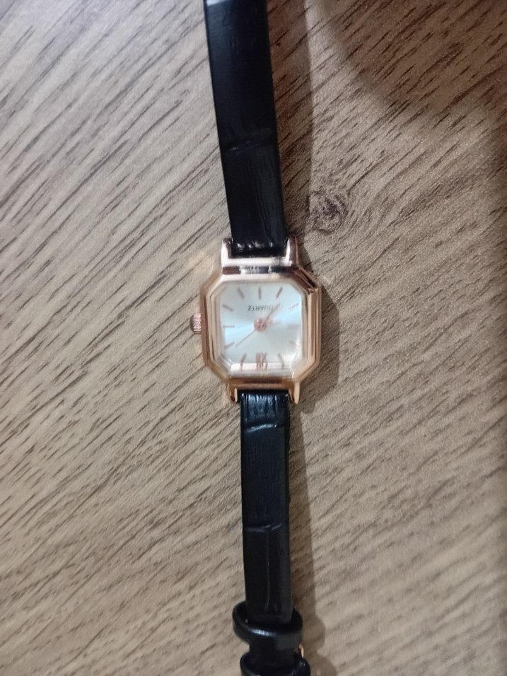 Klasik Siyah Kadın Kol Saati - Görsel 2