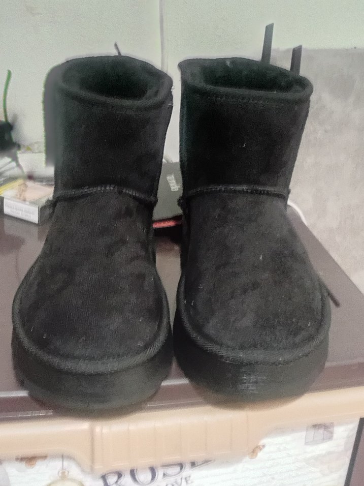 Siyah Süet Tokalı Düz Kadın Bot - Görsel 2