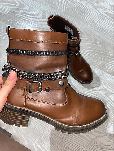 Deichmann zincirli bot