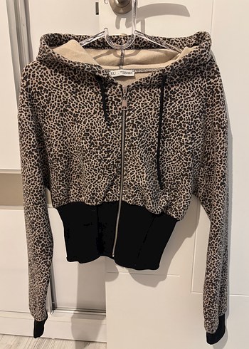 Bershka Leopar Desenli Kapusonlu Fermuarli Sweatshirt