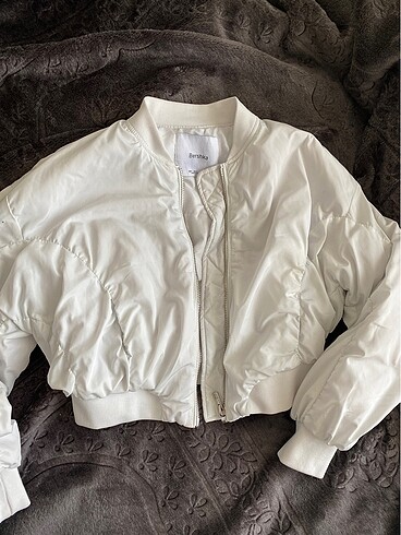 Bershka mont