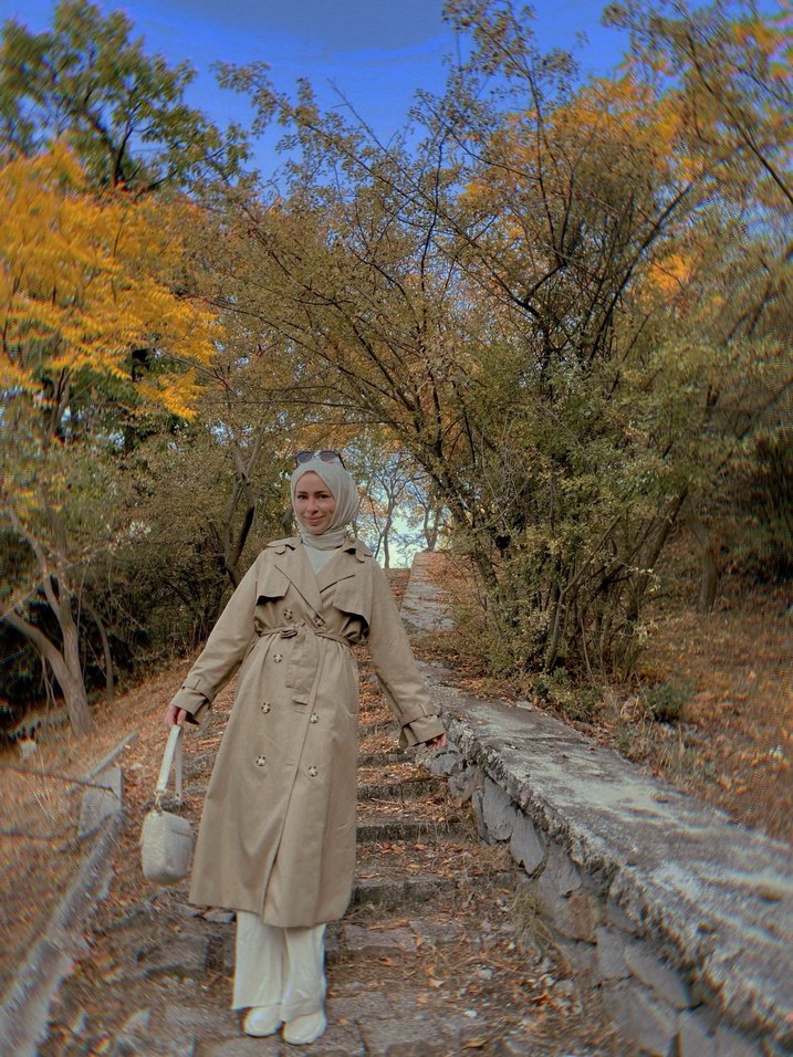 Bej Kadın Uzun Düğmeli Trençkot - Görsel 2