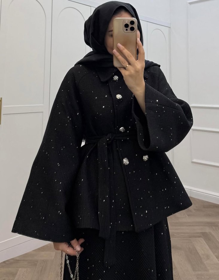 Kemerli Siyah Desenli Uzun Kadın Takım - Görsel 3