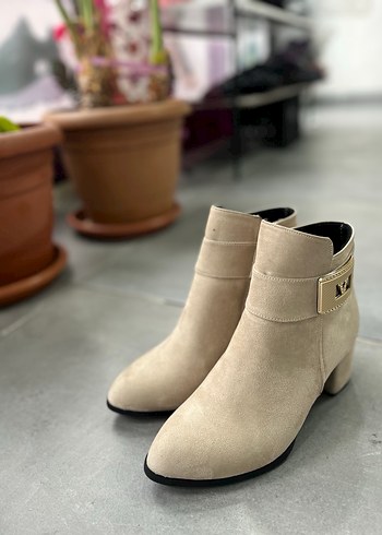 Bej Süet Kadın Bot, Tokalı, Kalın Topuklu - Görsel 2