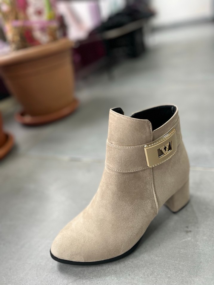 Bej Süet Kadın Bot, Tokalı, Kalın Topuklu - Görsel 3