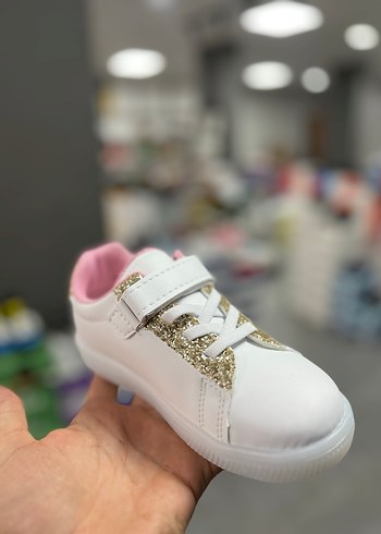 Kız Çocuk Beyaz Renkli Cırtlı Spor Ayakkabı - Görsel 2