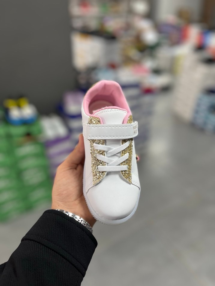 Kız Çocuk Beyaz Renkli Cırtlı Spor Ayakkabı - Görsel 3