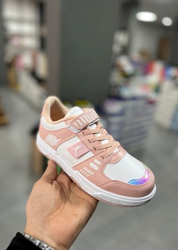 Kız Çocuk Pembe Bağcıklı ve Cırt Cırtlı Spor Ayakkabı - Görsel 2