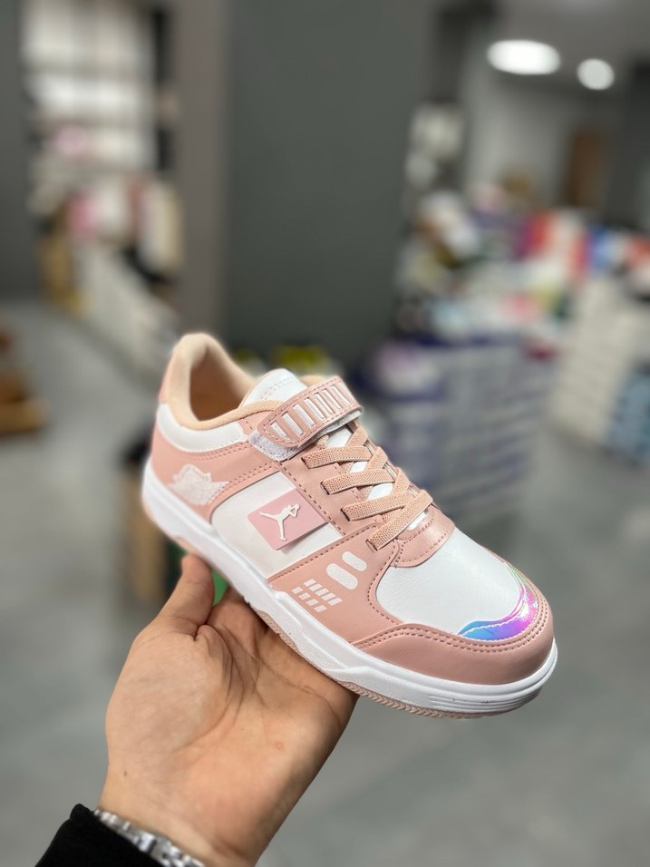 Kız Çocuk Pembe Bağcıklı ve Cırt Cırtlı Spor Ayakkabı - Görsel 2