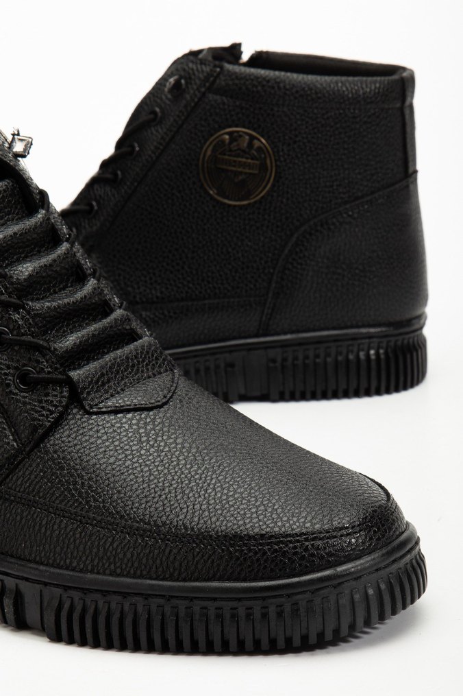 Siyah Erkek Bot - Görsel 3