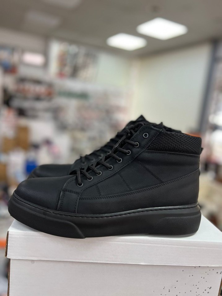 Siyah Bağcıklı Erkek Sokak Stili Bot - Görsel 2