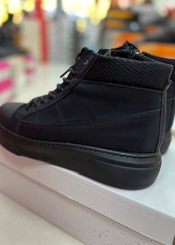 Siyah Bağcıklı Erkek Sokak Stili Bot - Görsel 6