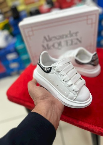 Alexander McQueen 34