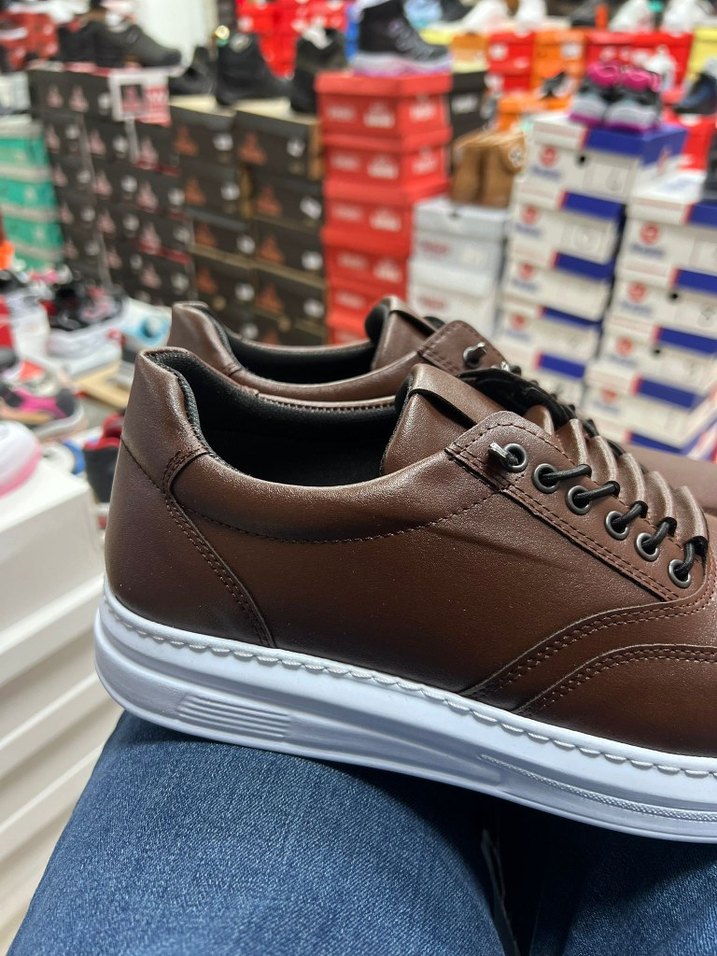 Kahverengi Parlak Bağcıklı Erkek Spor Ayakkabı - Görsel 3