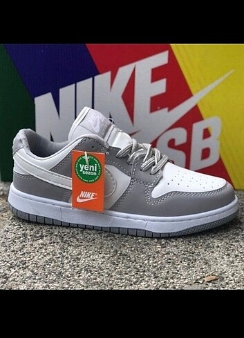Nike dunk spor ayakkabı ürün sıfır ve kutulu