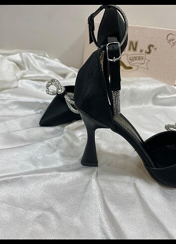 Diğer KADIN TOPUKLU AYAKKABI TOPUK BOYU 7CM SıfıR MAGAZA ÜRÜNÜ